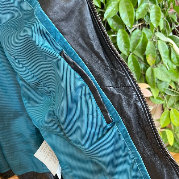 Danier Leather Jacket - Picture 4 of 8